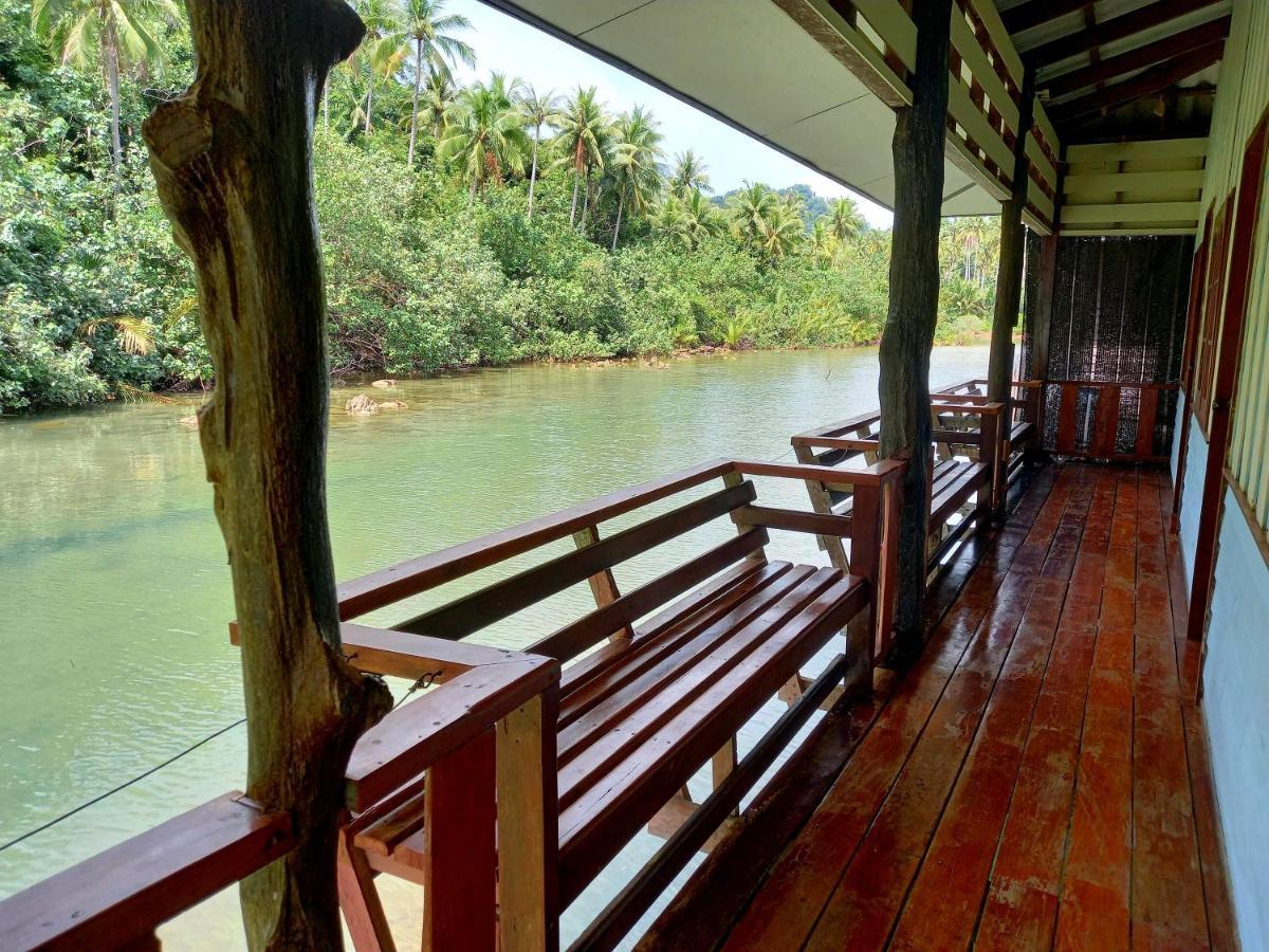 Ao Jark Homestay Ban Bang Bao  외부 사진